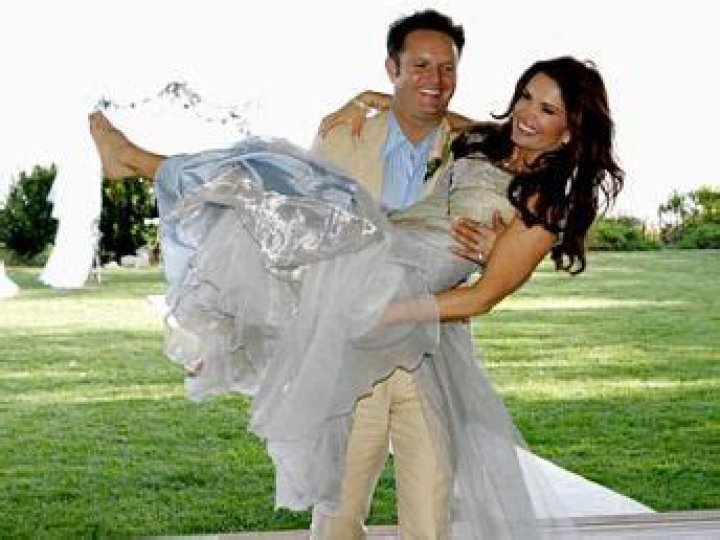 Who Is Roma Downey Married To?