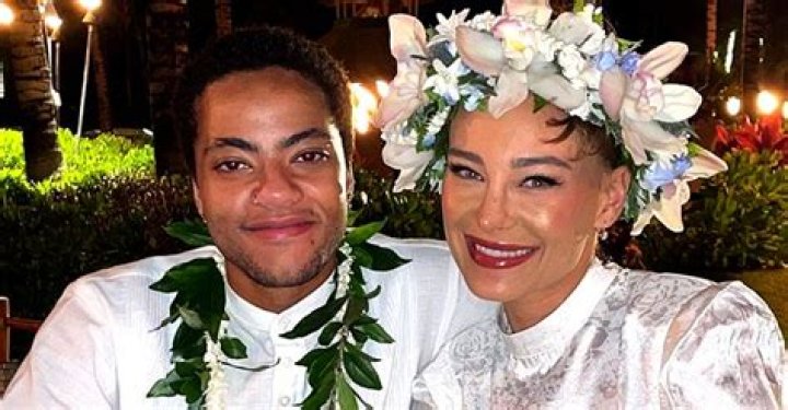 Unveiling The Truth: Sade's Marital Status Revealed