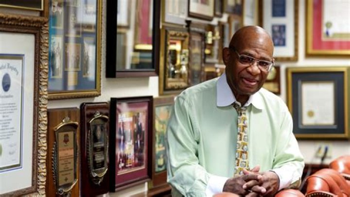 Uncovering The Legacy Of A Civil Rights Icon For The "aklisseribu" Niche